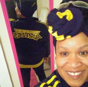 Meet your Posher, Sherry